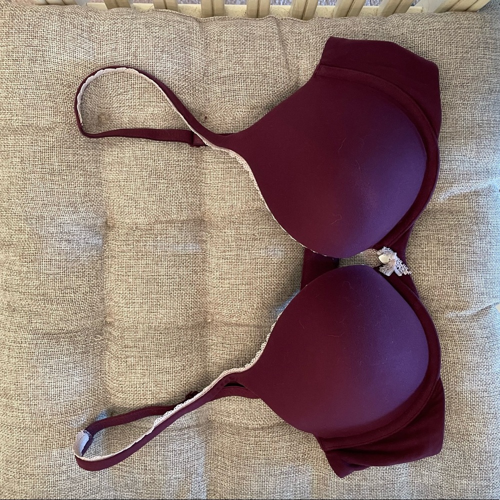 Victoria’s Secret Body by Victoria Push-Up Bra - 34C